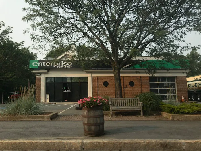 Enterprise Rent-A-Car Picture 3