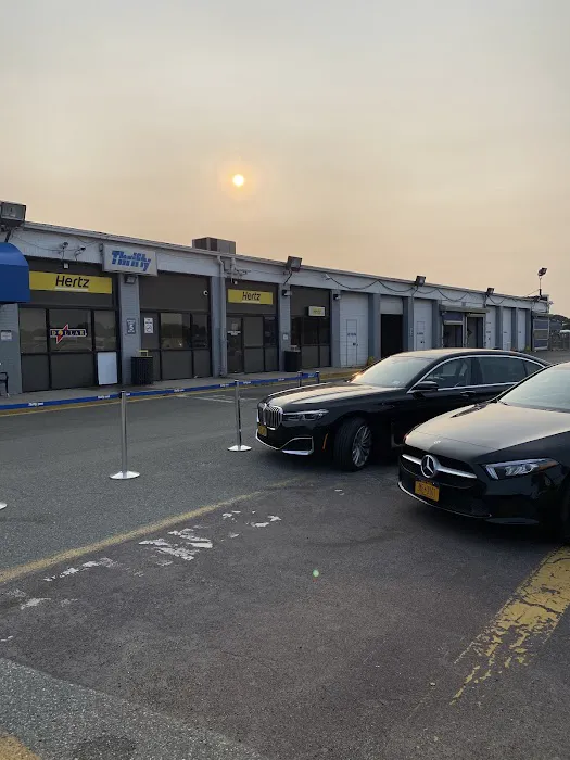 Hertz Car Rental - Revere - Lee Burbank Highway Picture 10