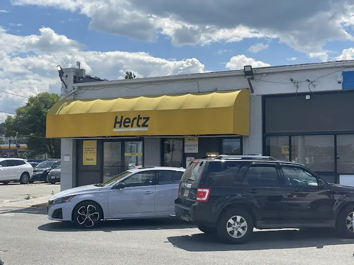 Hertz Car Rental - Revere - Lee Burbank Highway Picture 8