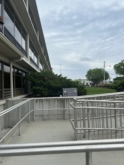 Hertz Car Rental - Bedford - Civil Air Terminal Picture 3