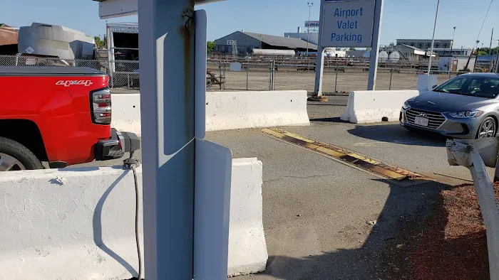 Thrifty Car Rental - Revere Ma Tle Picture 1