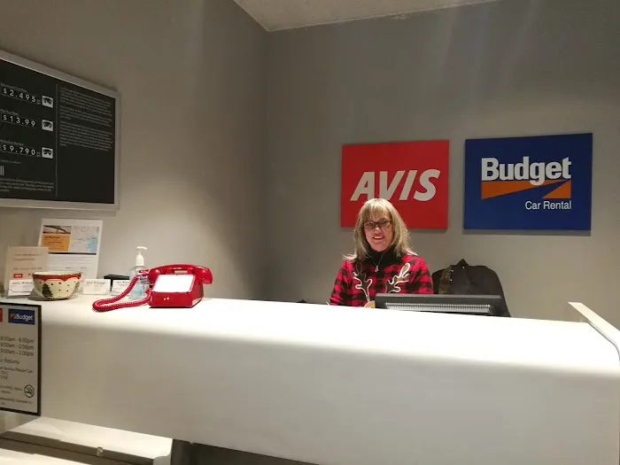 Avis Car Rental Picture 2