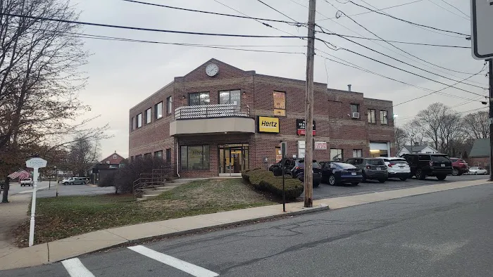 Hertz Car Rental - Woburn - Main Street Picture 4
