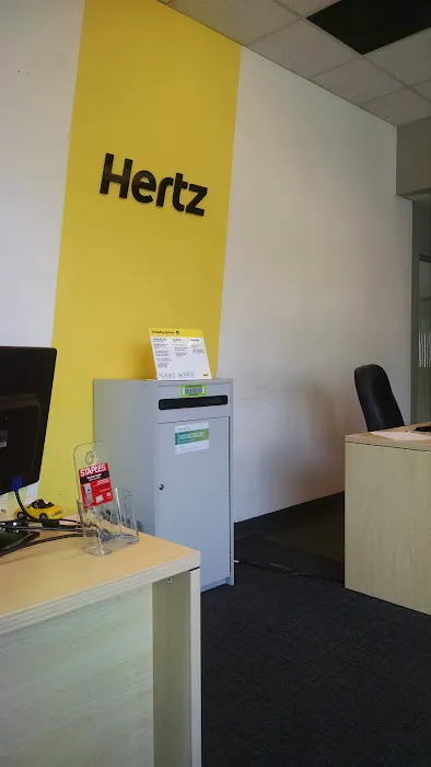 Hertz Car Rental - Woburn - Main Street Picture 9