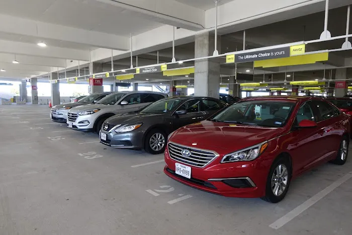 Hertz Car Rental - Foxborough - Washington Street Route Us-1 South Picture 4