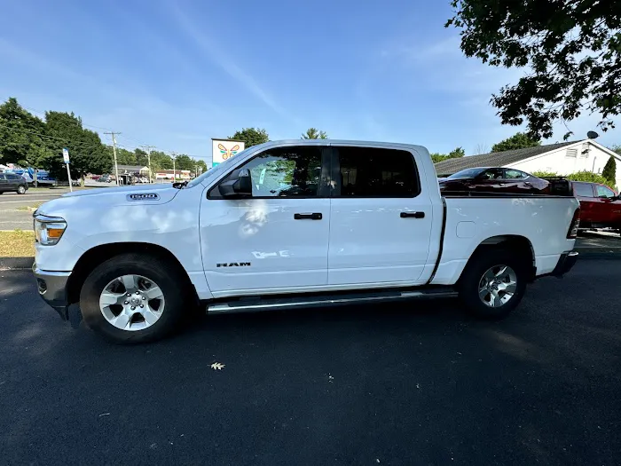 Avis Car Rental Picture 4