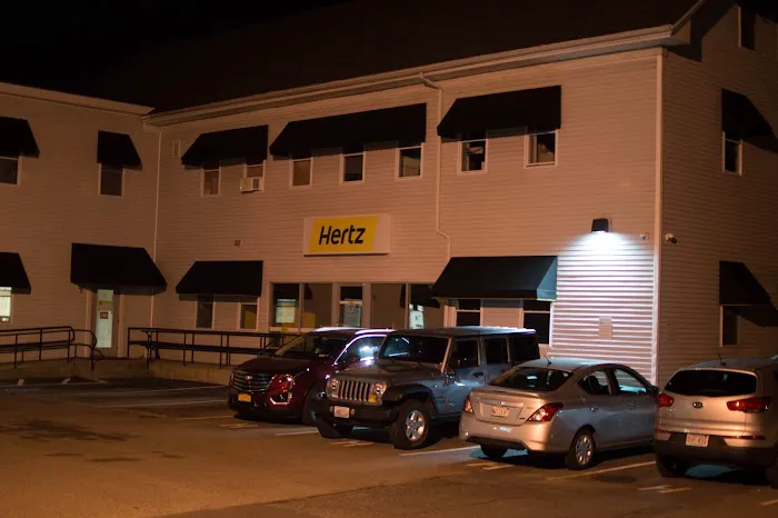 Hertz Car Rental - North Attleboro - East Washington Street Picture 3