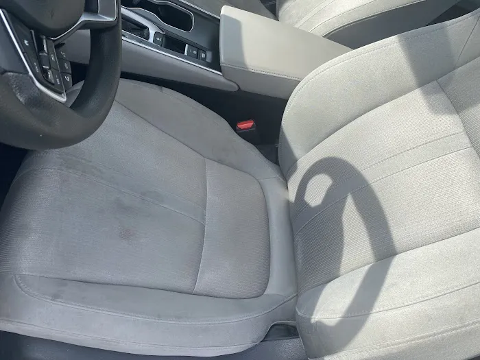 Avis Car Rental Picture 4