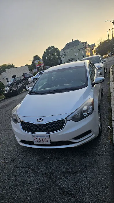 KND AUTO RENTALS LLC Picture 2