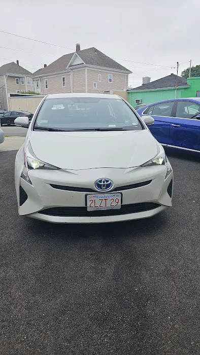 KND AUTO RENTALS LLC Picture 9