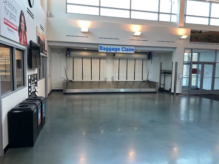 Hertz Car Rental - Hyannis - Cape Cod Gateway Airport (HYA) Picture 8