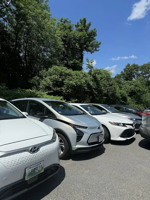 Hertz Car Rental - Auburn - Washington Street Hle Picture 4