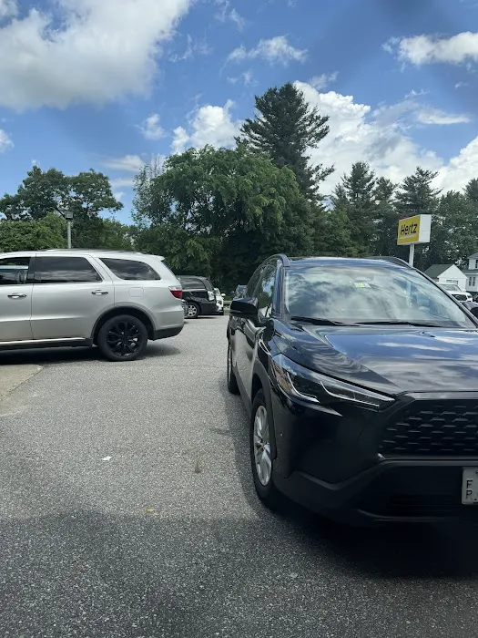Hertz Car Rental - Auburn - Washington Street Hle Picture 5