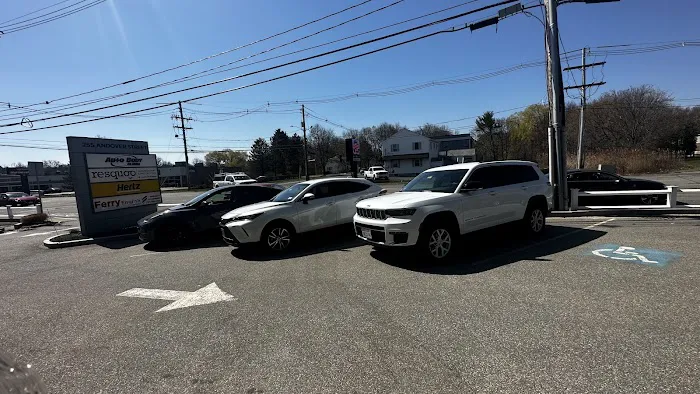 Hertz Car Rental - Peabody - Andover Street Picture 9