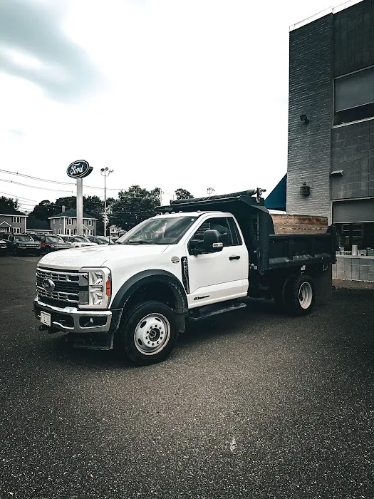 Danvers Ford Rentals Picture 1
