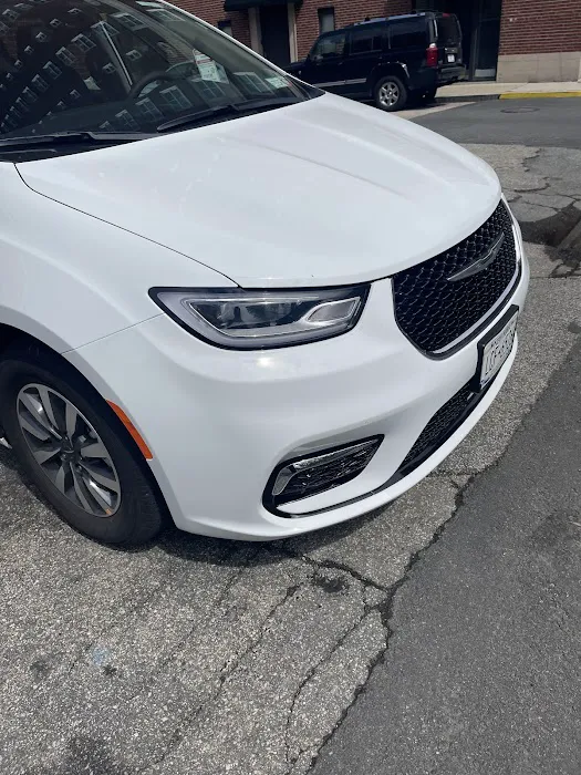 Avis Car Rental Picture 3