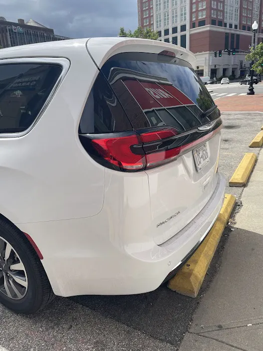 Avis Car Rental Picture 5