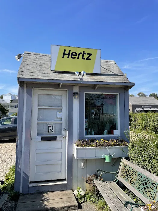 Hertz Car Rental - Vineyard Haven - Water Street Picture 2