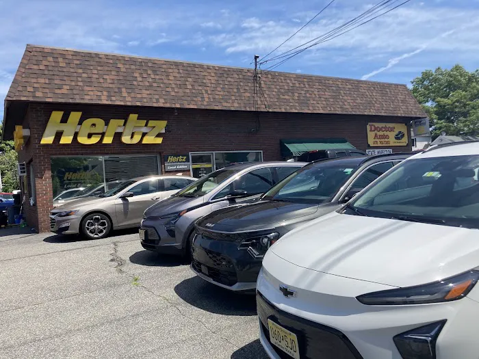 Hertz Car Rental - North Chelmsford - Middlesex Street Picture 4