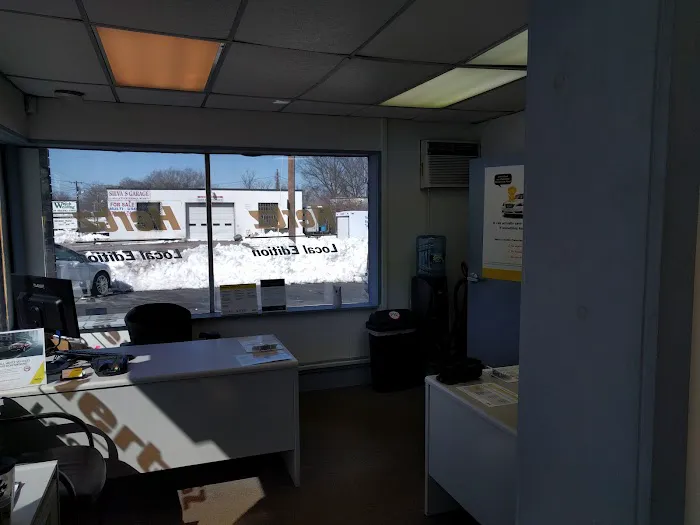 Hertz Car Rental - North Chelmsford - Middlesex Street Picture 10