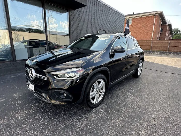 Vachon Car Rentals Picture 9