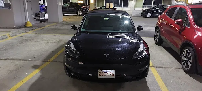 Hertz Car Rental - Warwick - Rhode Island Tf Green International Airport (PVD) Picture 4
