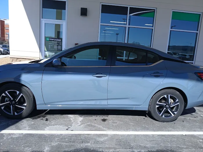 Enterprise Rent-A-Car Picture 6