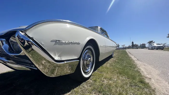 Newport Classic Car Company - Tours, Rentals & Weddings Picture 8