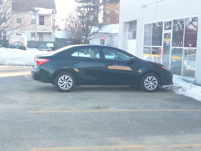 Hertz Car Rental - Springfield - Boston Road Picture 4