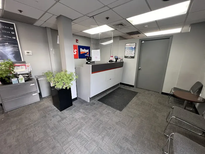 Avis Car Rental Picture 4