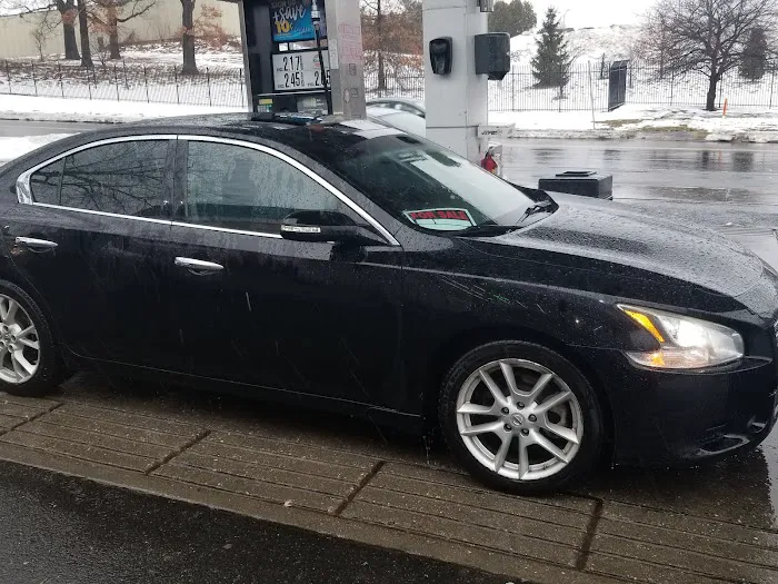 Springfield Car Rental Picture 1