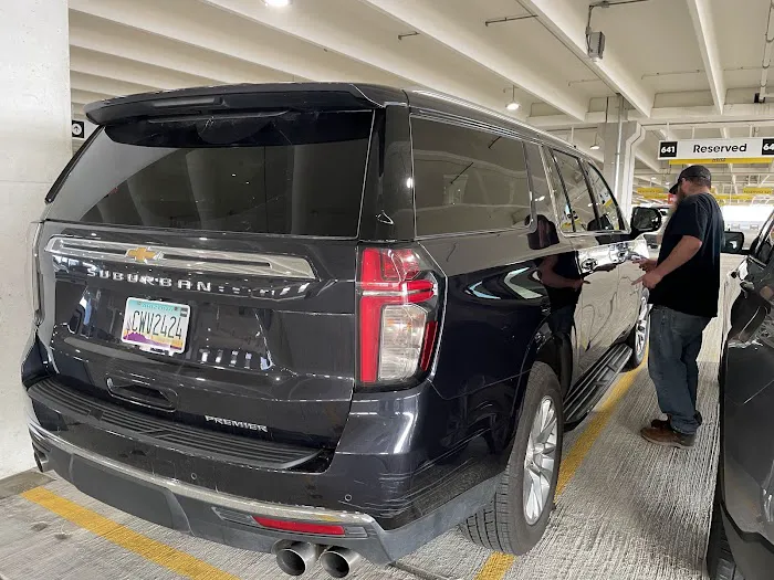 Hertz Car Rental - Windsor Locks - Bradley International Airport (BDL) Picture 5