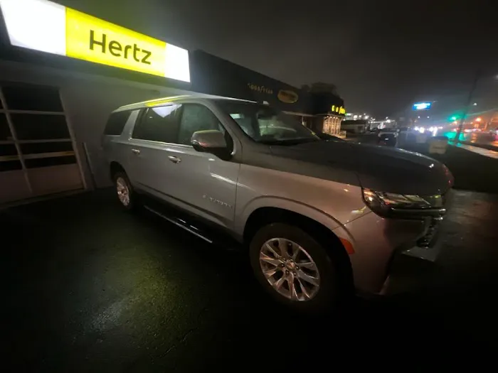 Hertz Car Rental - Hartford - New Britian Avenue Picture 2