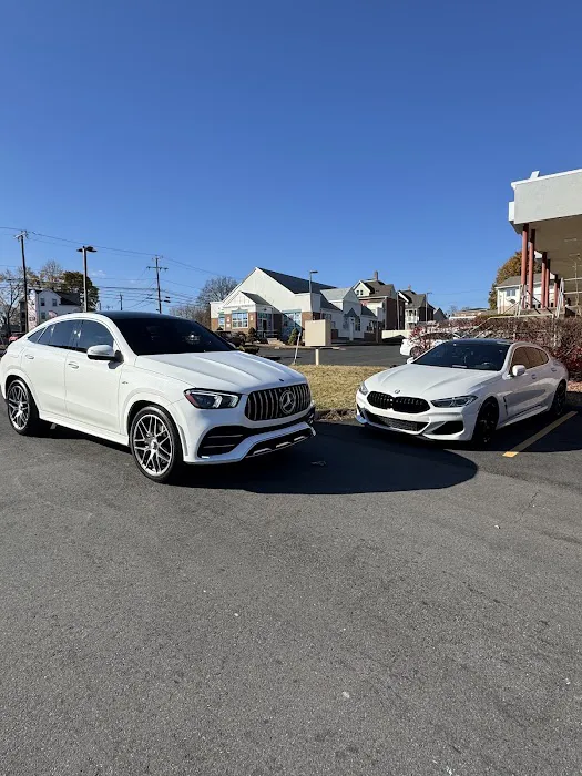 Simple Auto Rentals Picture 4