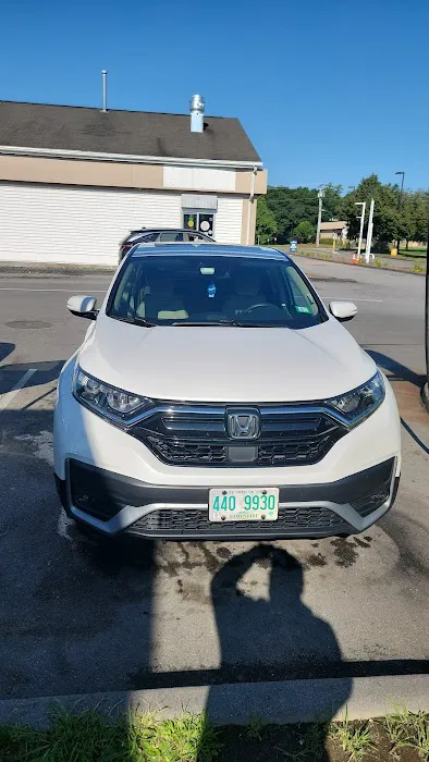 Easydrive Rent-A-Car llc Picture 2
