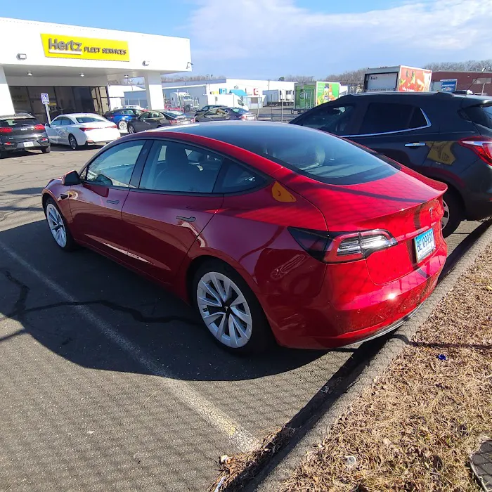 Hertz Car Rental - Wolcott - Meriden Road Picture 3