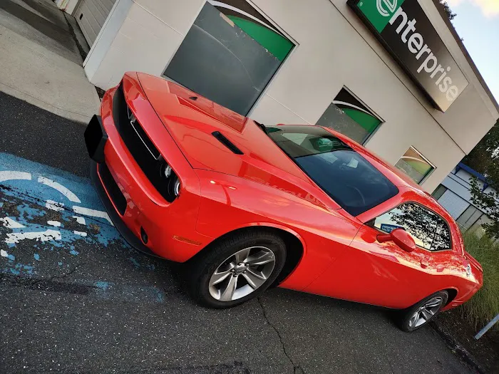 Enterprise Rent-A-Car Picture 7