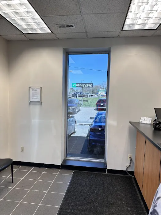 Enterprise Rent-A-Car Picture 4
