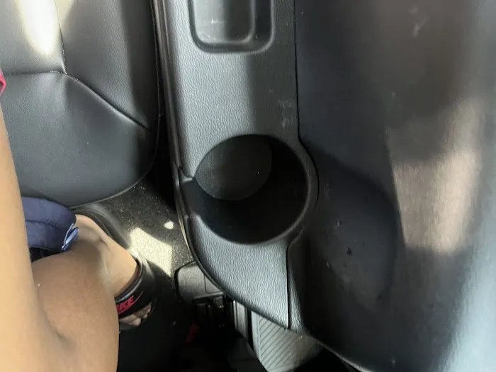 Budget Car Rental Picture 3