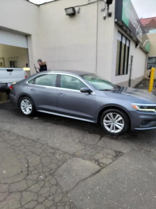 Enterprise Rent-A-Car Picture 6