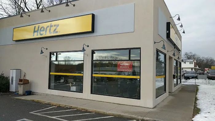 Hertz Car Rental - Fitchburg - Whalon Street Picture 2
