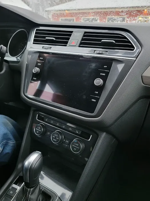 Enterprise Rent-A-Car Picture 9