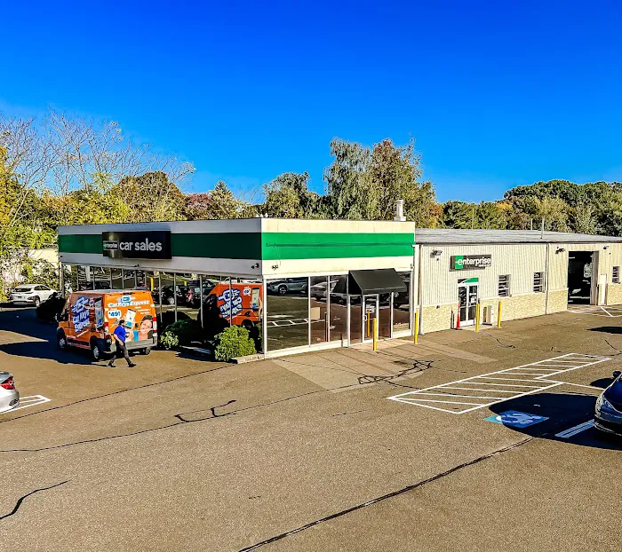 Enterprise Rent-A-Car Picture 3