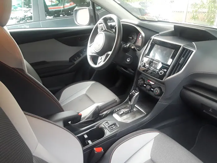 Avis Car Rental Picture 4