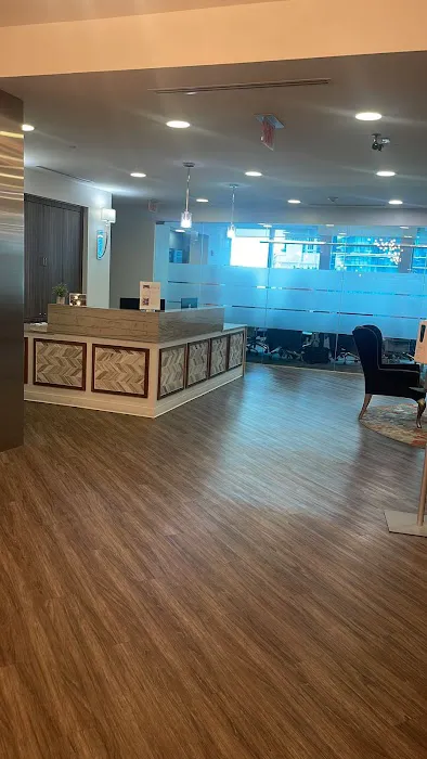 Flo Car Rental Picture 3