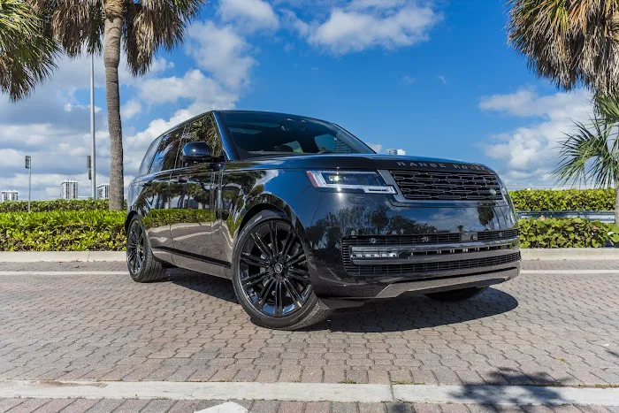 Infinity luxury car rental Picture 6