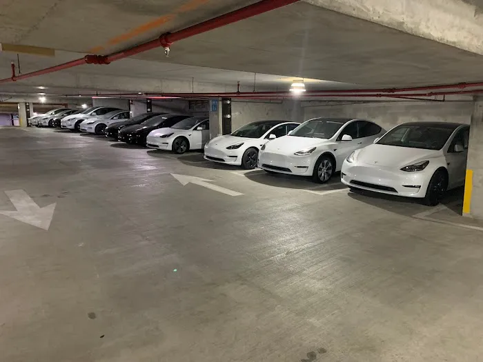 UFODRIVE: 24/7 Car Rental - Miami Brickell Picture 1