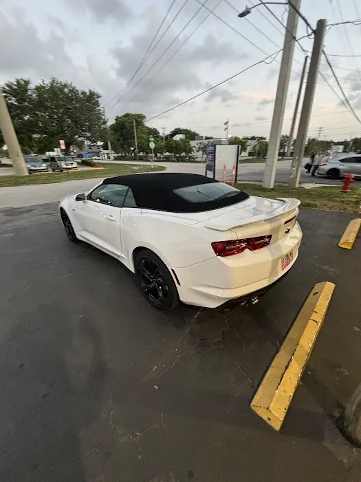 G.M. Luxe - Car Rental - Brickell Location Picture 4