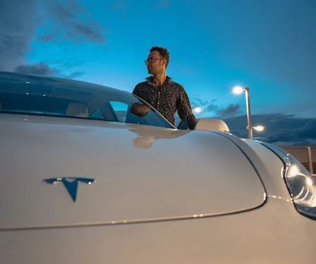 Tesla Rental - Centaur