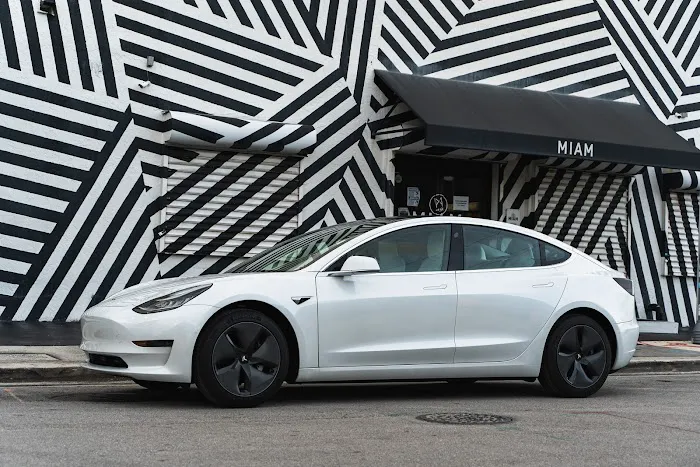 Tesla Rental - Centaur Picture 8
